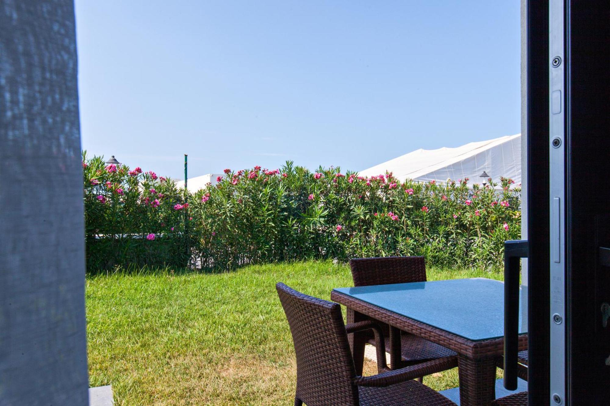 Sea Breeze Resort Nardaran Eksteriør bilde